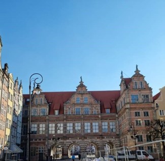 facebook_1646488339657_6905872628980709454 (2)